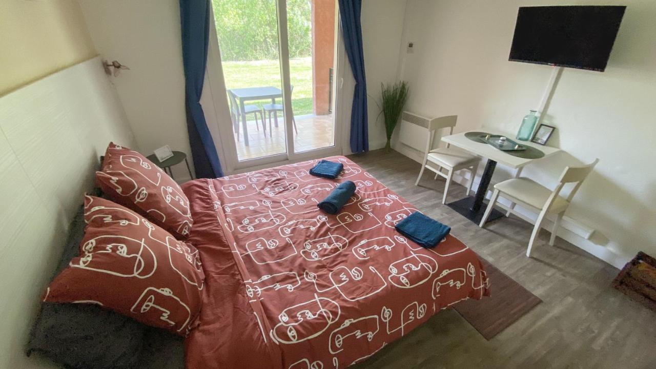 Joli Studio Camargue Lou Rouge Arles Extérieur photo